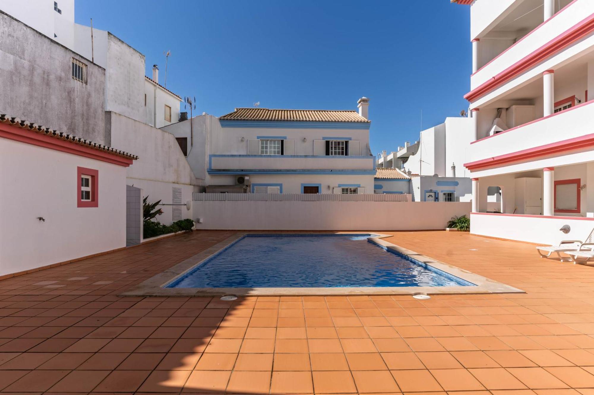 Cozy Sunny Peaceful Flat With Swimming Pool Apartment Burgau Exterior photo