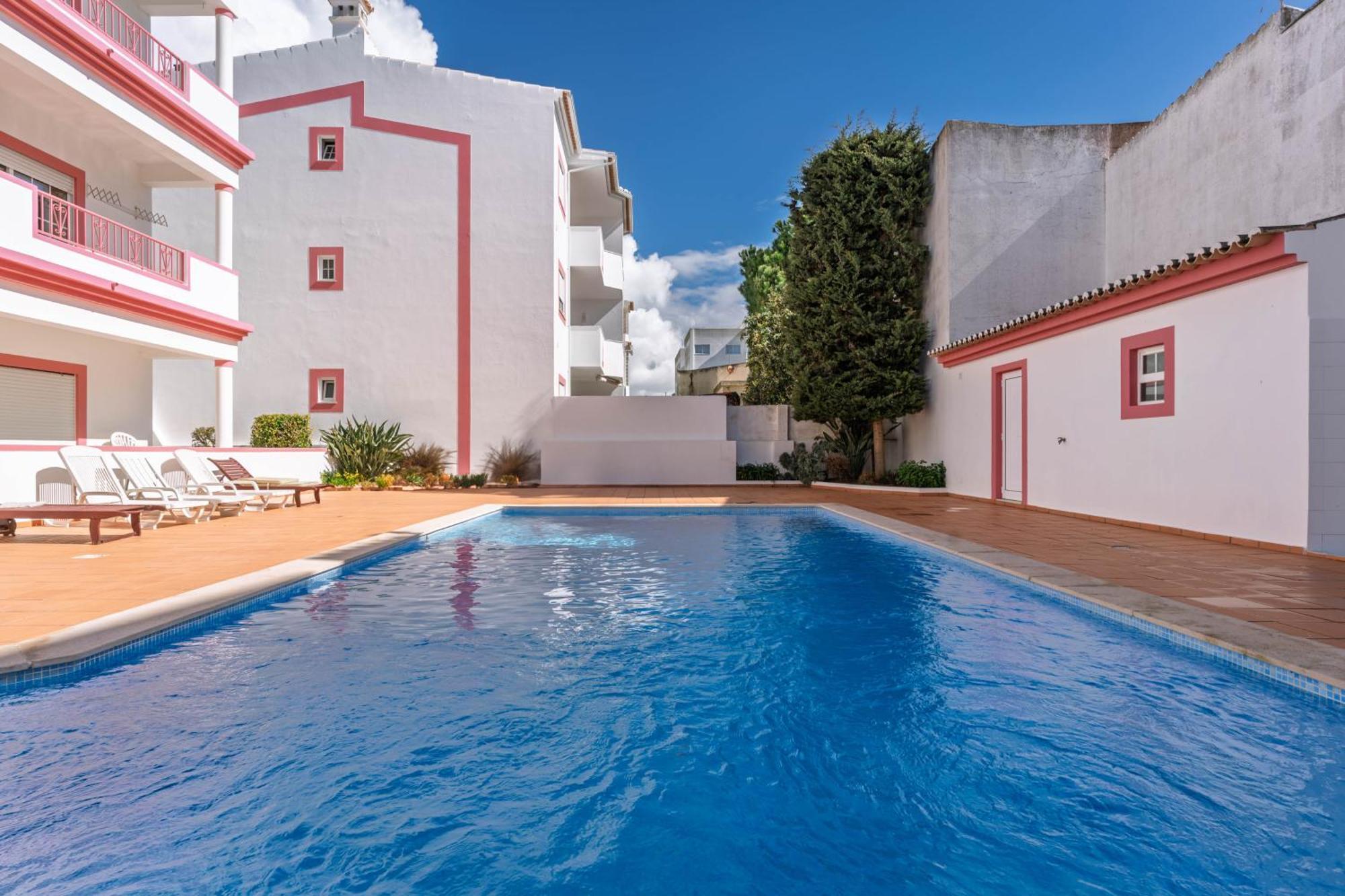 Cozy Sunny Peaceful Flat With Swimming Pool Apartment Burgau Exterior photo